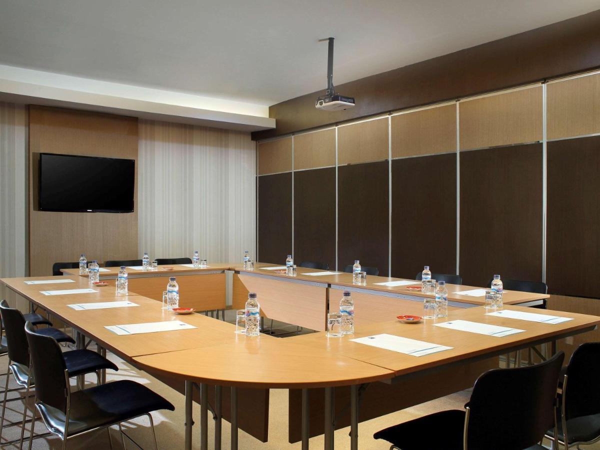 Cordia Hotel Surabaya Airport - Hotel Dalam Bandara - Formerly Ibis Budget Surabaya Airport Sidoarjo Buitenkant foto