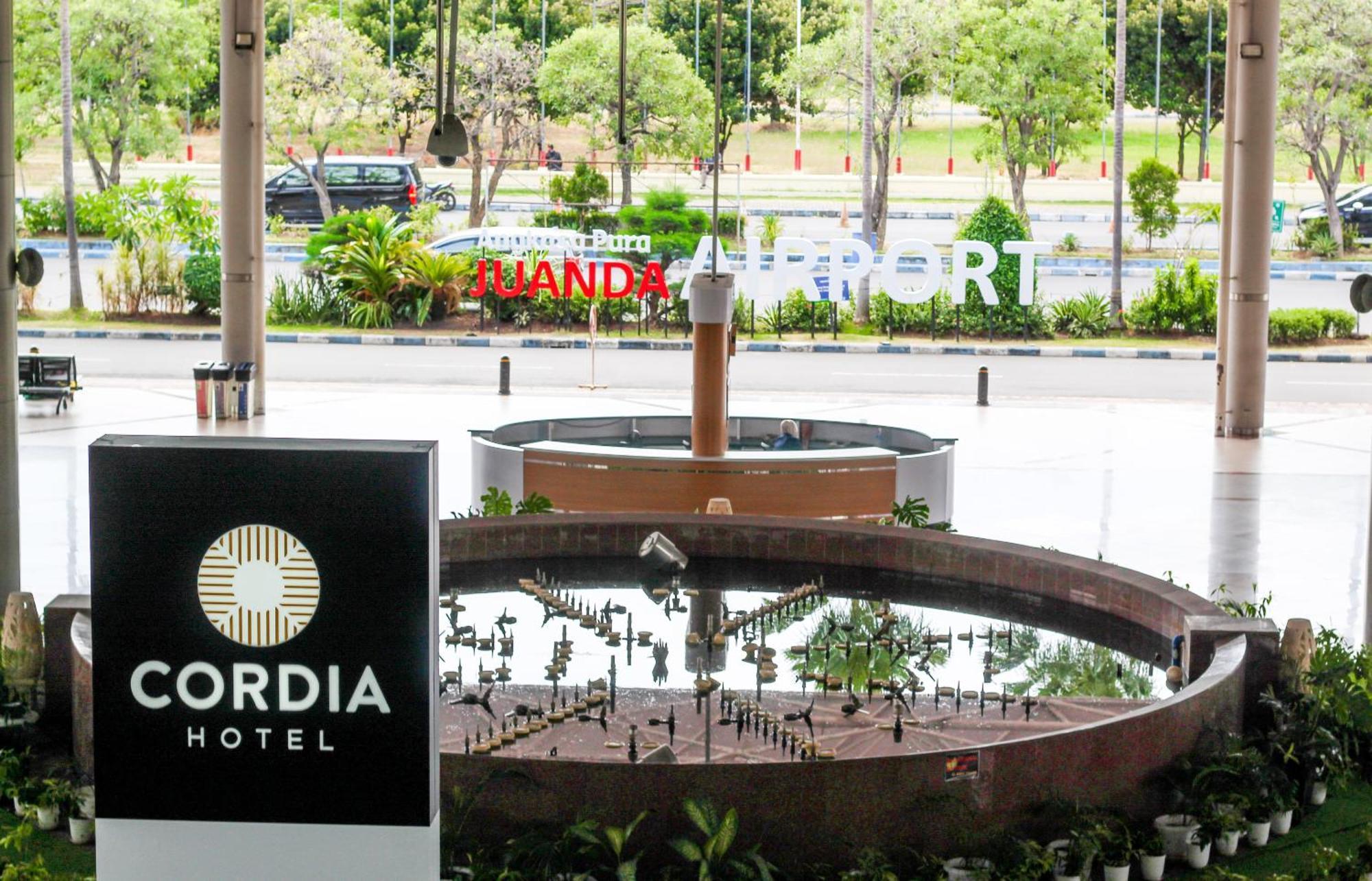Cordia Hotel Surabaya Airport - Hotel Dalam Bandara - Formerly Ibis Budget Surabaya Airport Sidoarjo Buitenkant foto