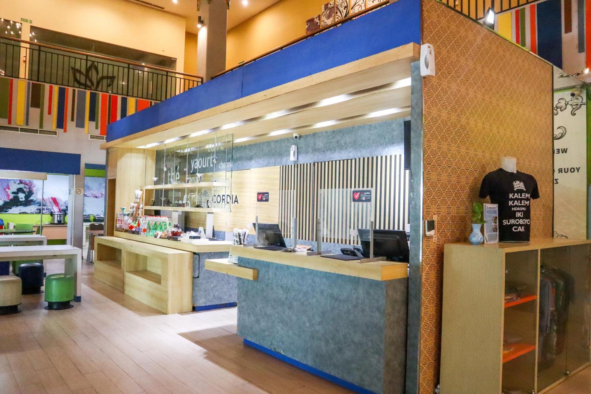 Cordia Hotel Surabaya Airport - Hotel Dalam Bandara - Formerly Ibis Budget Surabaya Airport Sidoarjo Buitenkant foto