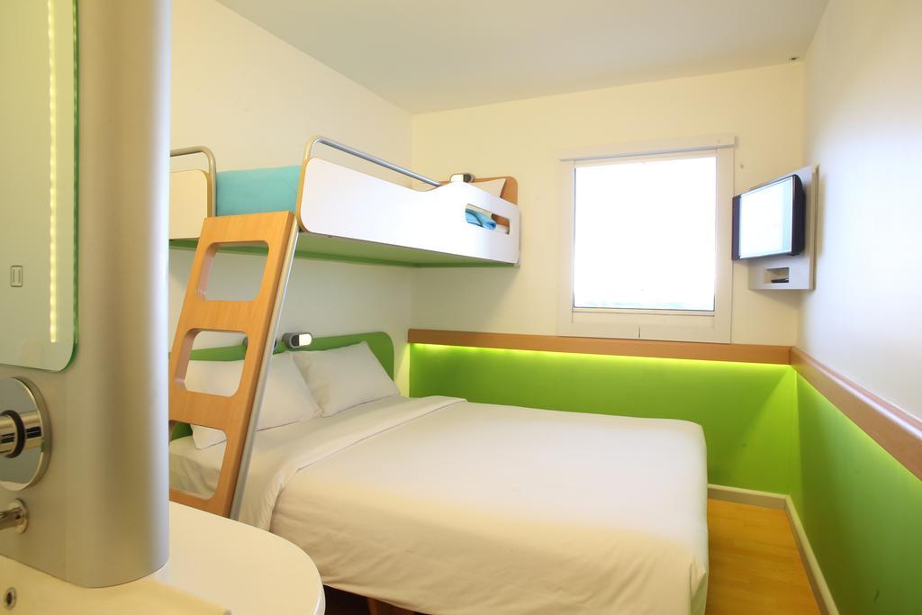 Cordia Hotel Surabaya Airport - Hotel Dalam Bandara - Formerly Ibis Budget Surabaya Airport Sidoarjo Buitenkant foto