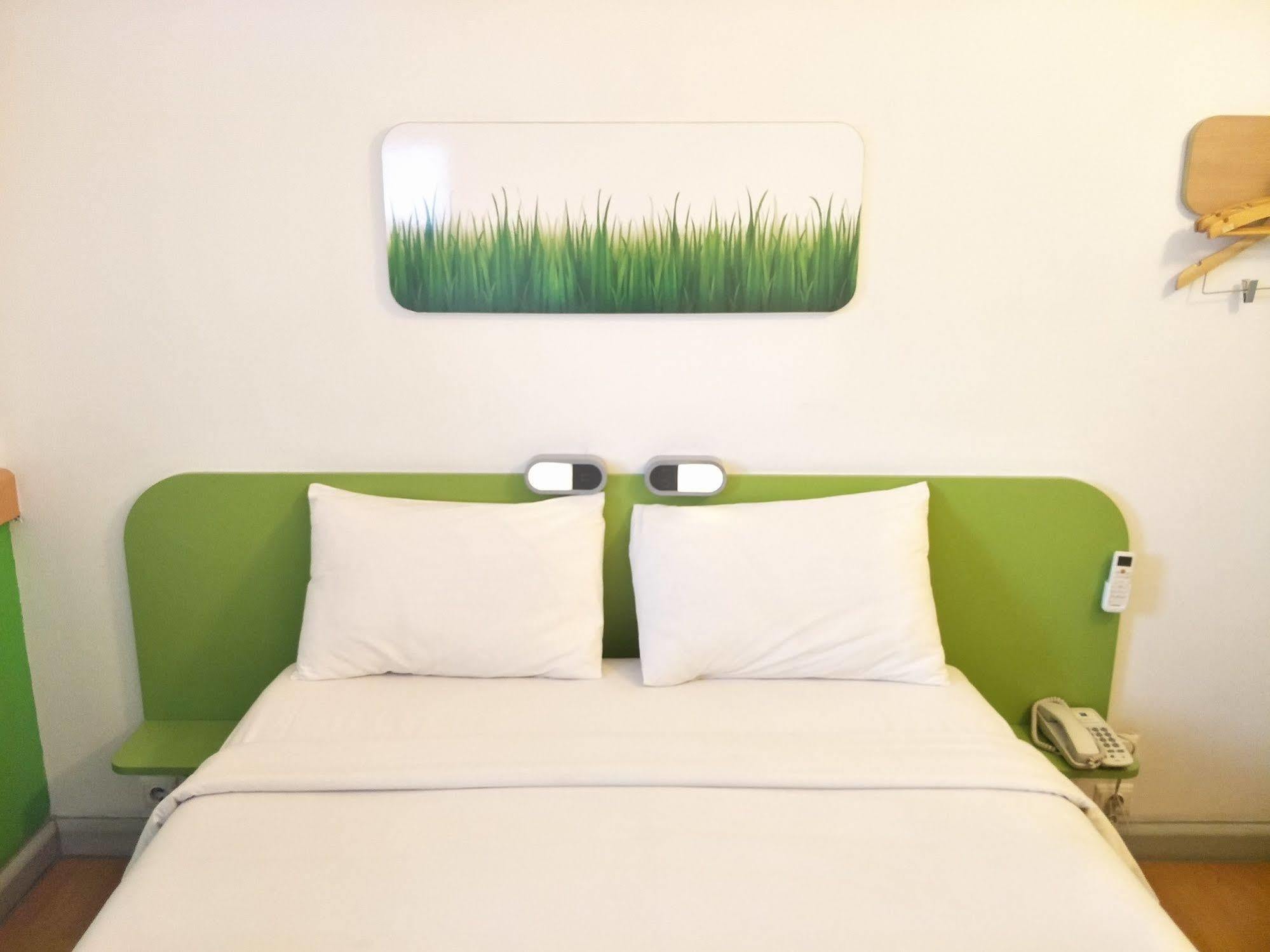 Cordia Hotel Surabaya Airport - Hotel Dalam Bandara - Formerly Ibis Budget Surabaya Airport Sidoarjo Buitenkant foto