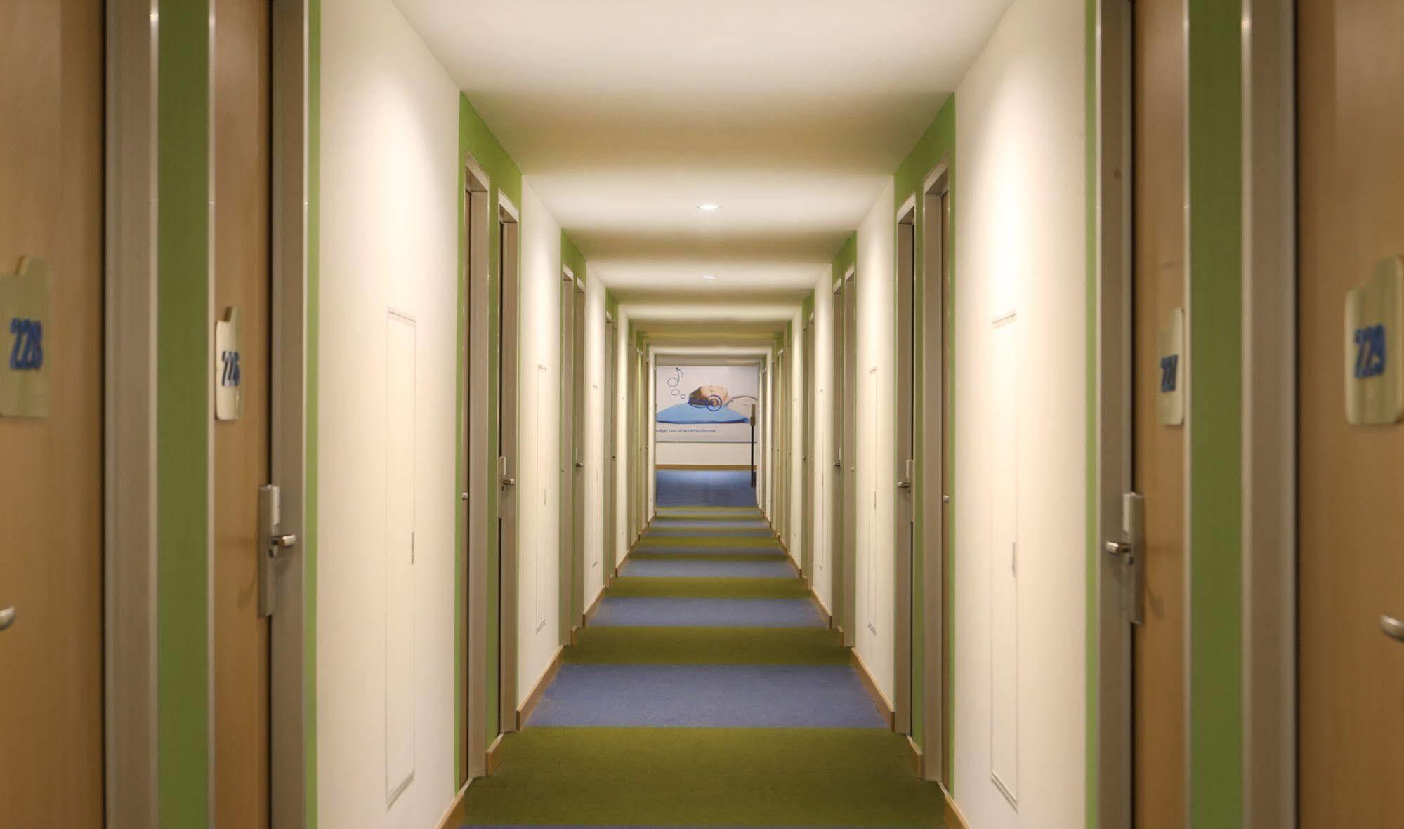 Cordia Hotel Surabaya Airport - Hotel Dalam Bandara - Formerly Ibis Budget Surabaya Airport Sidoarjo Buitenkant foto